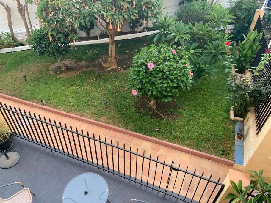 Apartamento En Carihuela Apartment Торемолинос Екстериор снимка