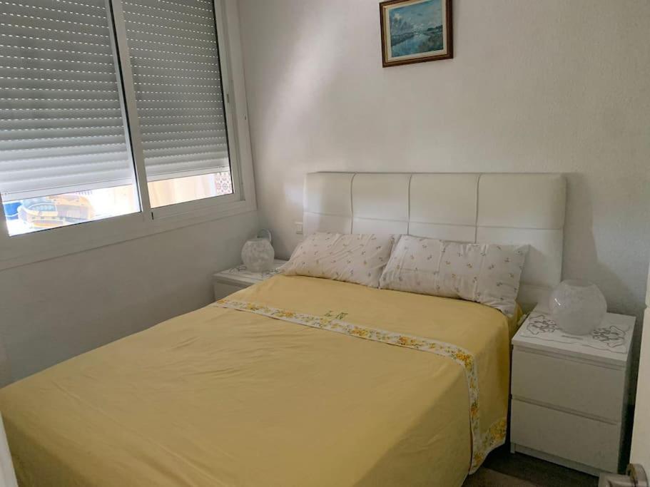 Apartamento En Carihuela Apartment Торемолинос Екстериор снимка